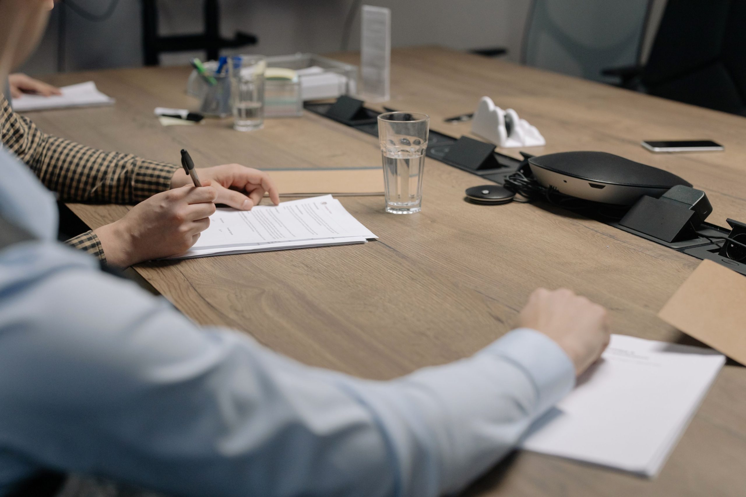 Réunion de travail dans une petite entreprise